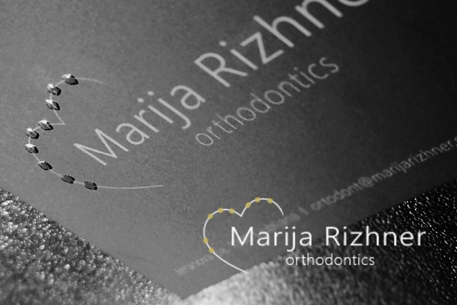Marija-Rizhner-logotip